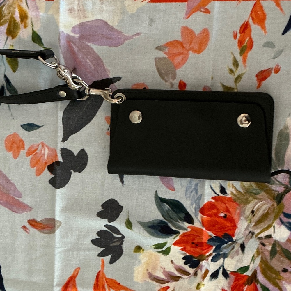 Stylish Black Wallet with Silver Accents “ONE MAN MADE”